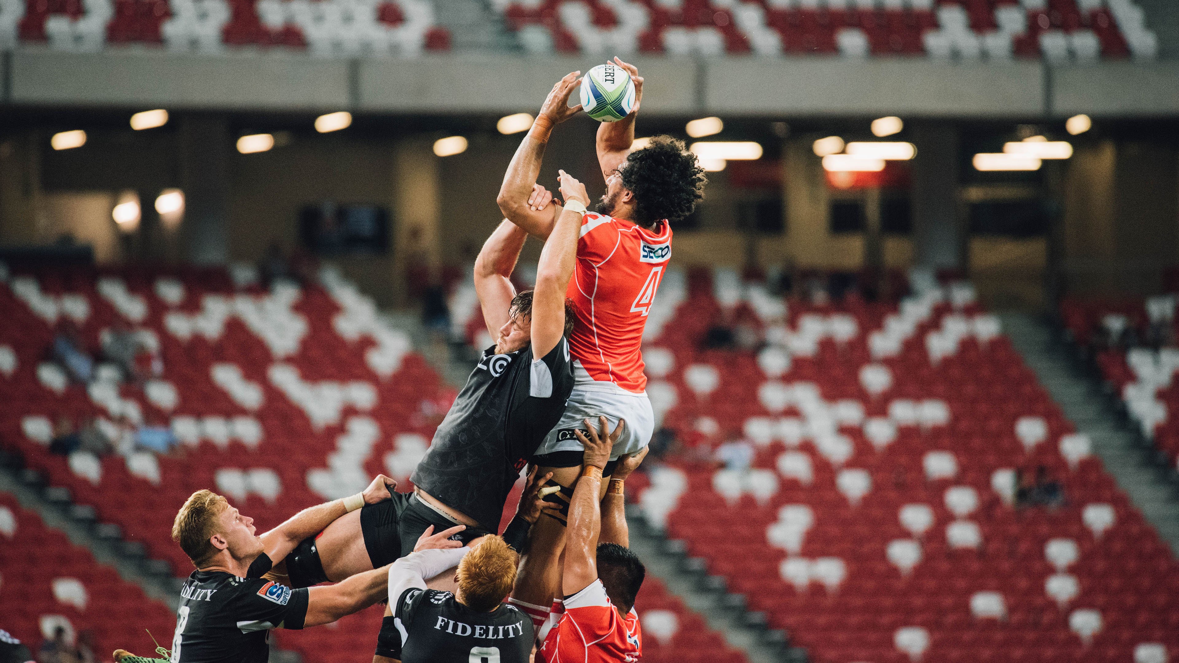 澳大利亚橄榄球赛事的转播权价值激增,全球关注度不断上升,一场令人激动的澳式橄榄球比赛